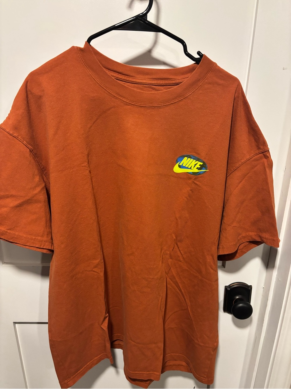 Nike The Nike Tee in Rust Orange